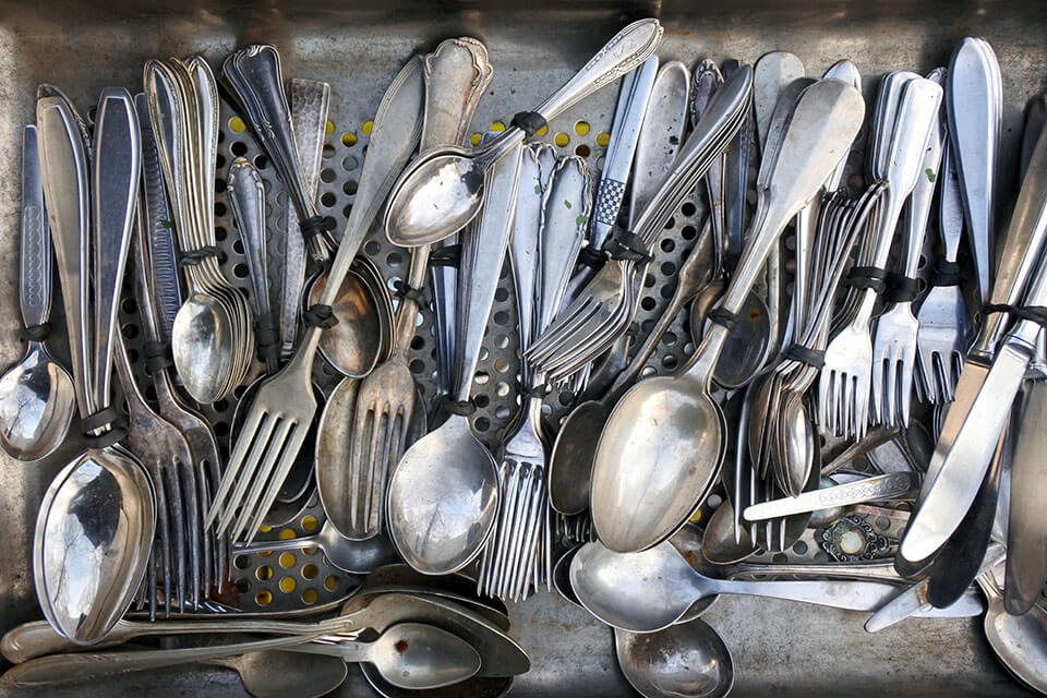 How to Pack Silverware for Moving the Proper Way