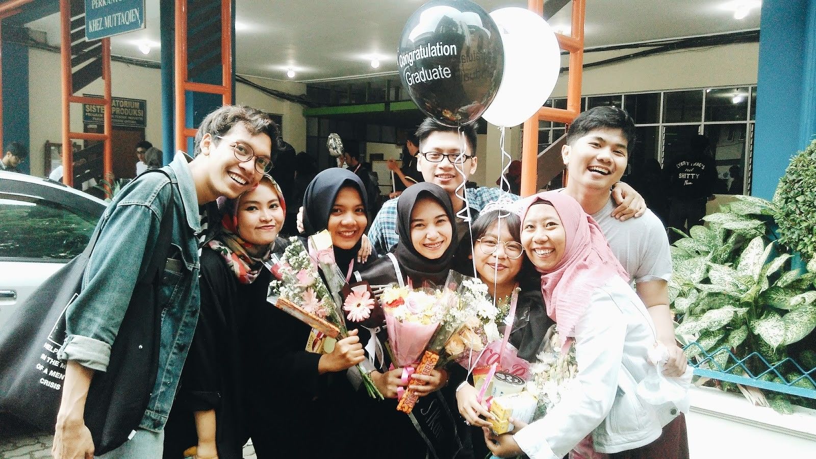 35 Kata-Kata Dan Quote Cocok Untuk Caption Setelah Sidang Skripsi/Kelulusan Kuliah – Blog Mamikos