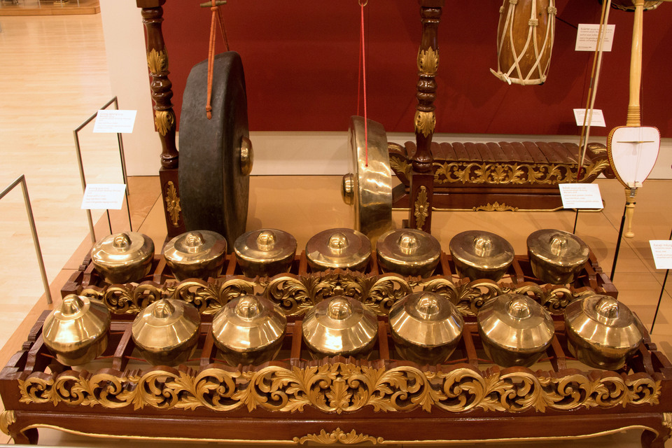Alat Musik Gamelan dan Fungsinya beserta Cara Memainkannya + Gambar