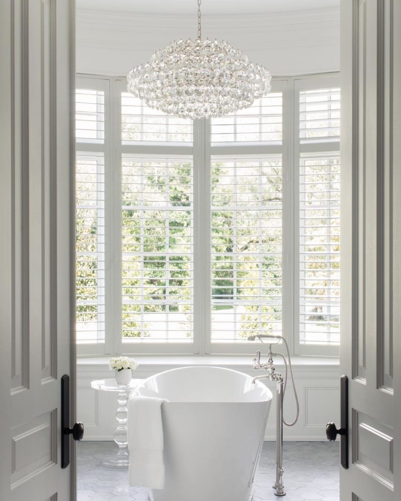 Tips for Adding a Chandelier above Your Bathtub