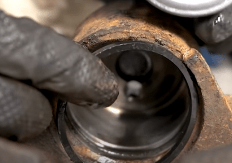 Steering Wheel Pulls or Shakes? Diagnose a Seized Brake Caliper - 1A Auto