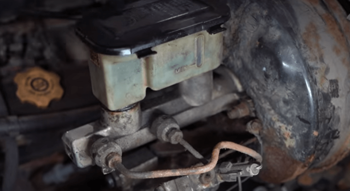 Bad Master Cylinder Symptoms Soft, Squishy Brake Pedal? 1A Auto