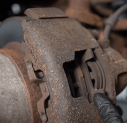 Bad Master Cylinder Symptoms - Soft, Squishy Brake Pedal? - 1A Auto