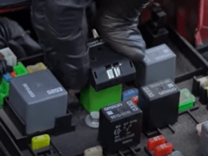 How to Test a Fuel Pump Relay with a Multimeter or Test Light - 1A Auto