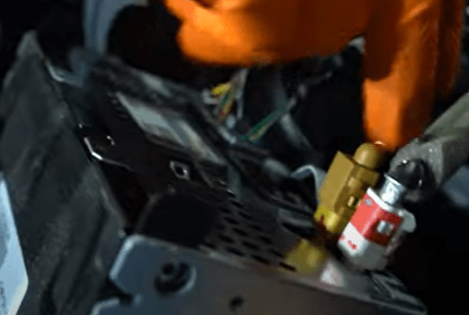 Jeep Wrangler Radio Not Working? - Fix Chrysler Radio Problems - 1A Auto