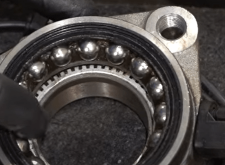 Wheel Hub Assembly Replacement Tips - Expert Help - 1A Auto