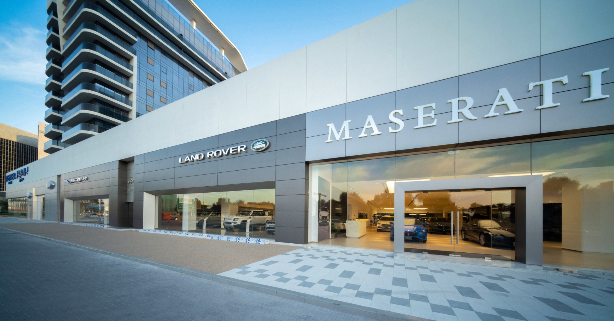 Premier Motors Opens New StateOfTheArt Showroom At Rowdhat Abu Dhabi