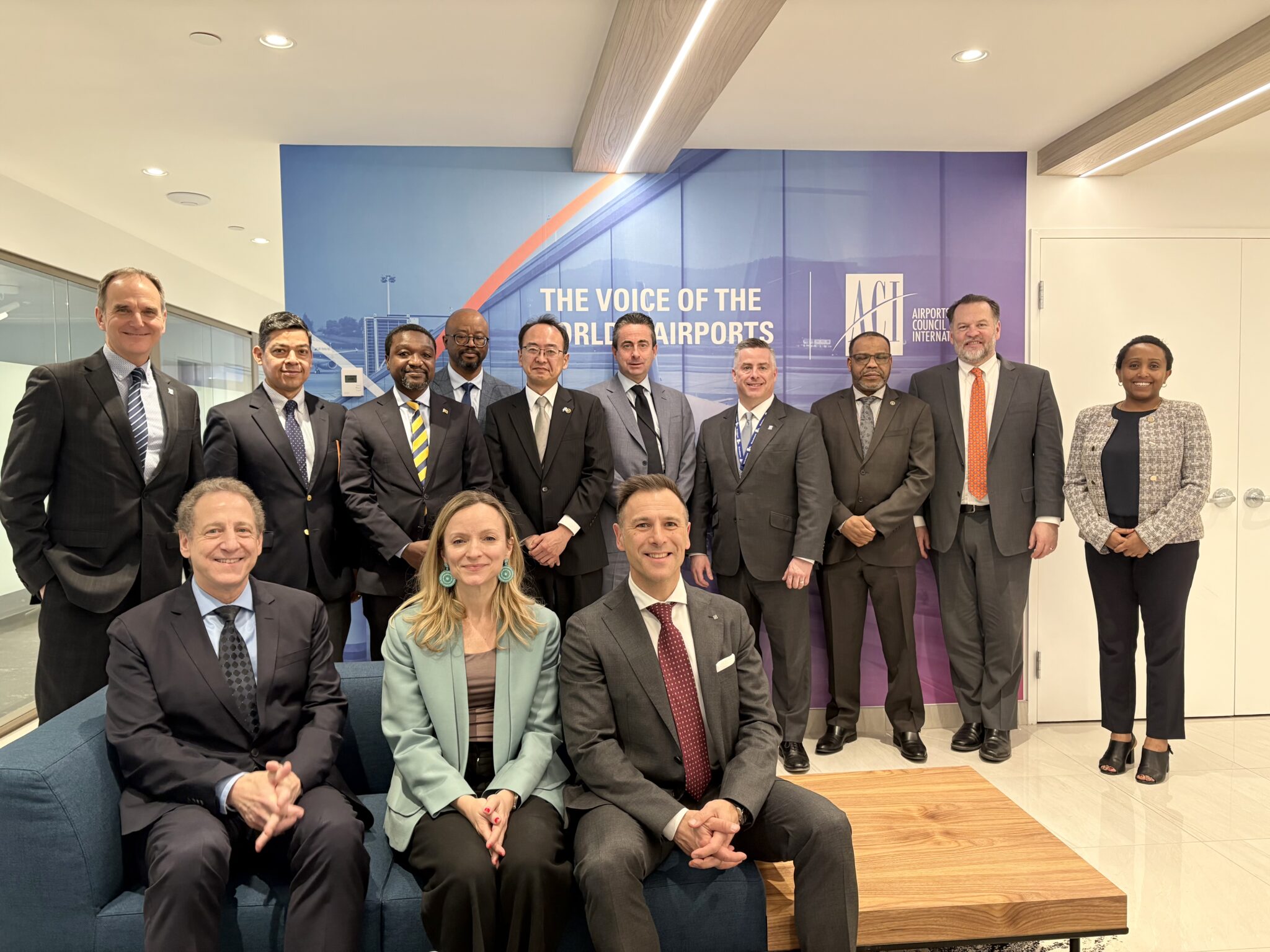 Shaping the Future of Airports ACI World and ICAO Join Forces for(04)