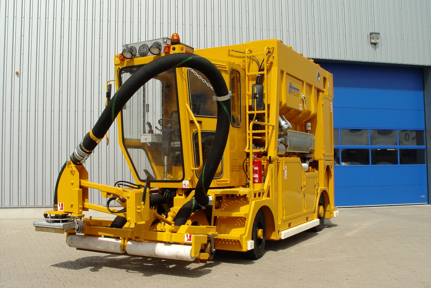 Dust in aluminium plants and how it is removed with special vacuum