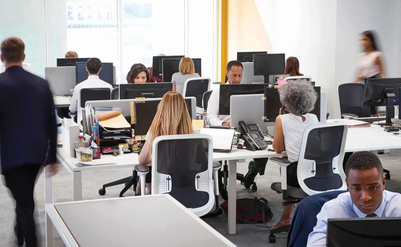 How to Maximize a Small Office Space