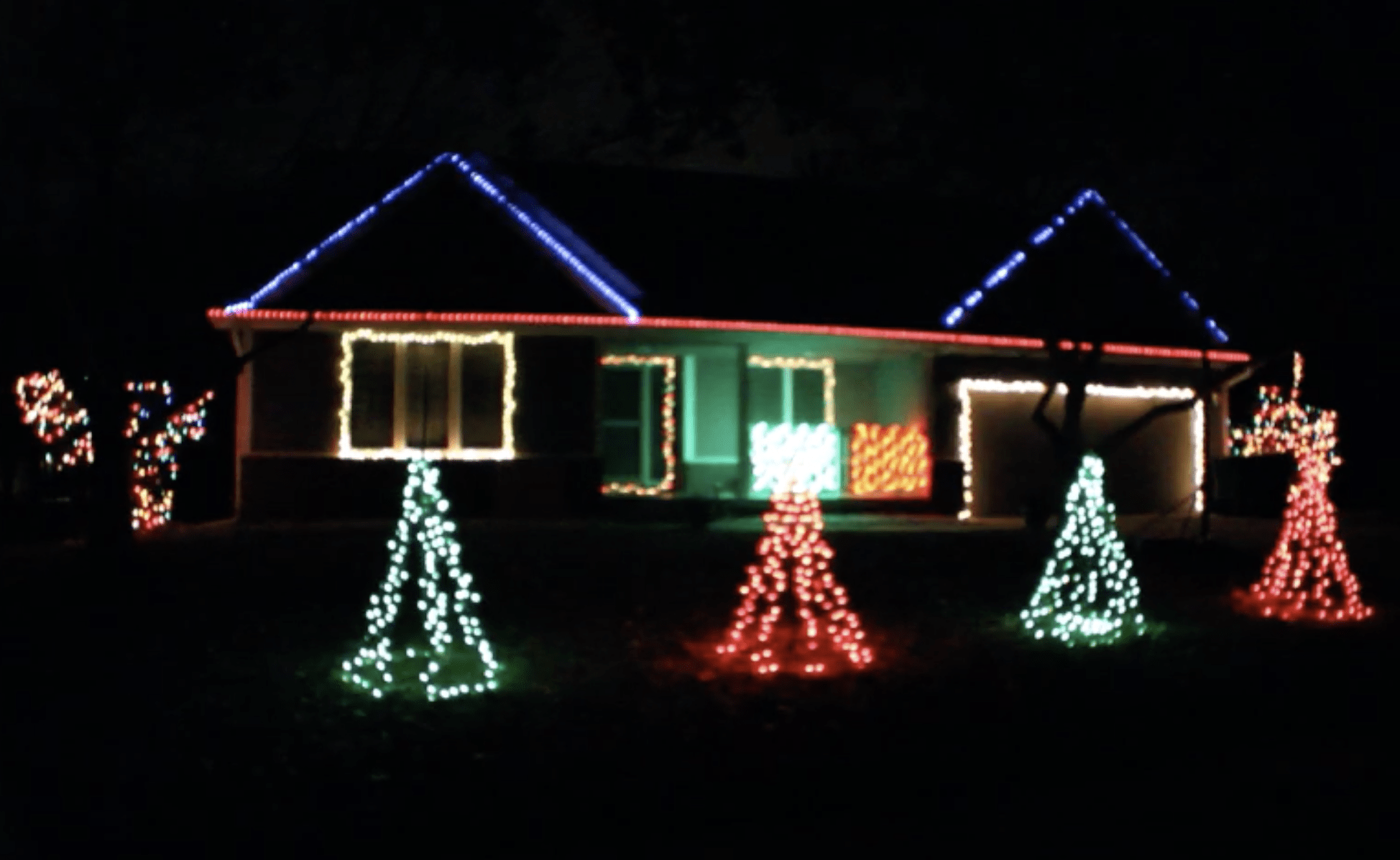 Teenager automates his family’s holiday lights with an Arduino Mega Arduino Blog