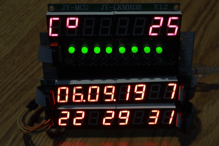 Intuitive Arduino clock has seven alarms and three LED displays