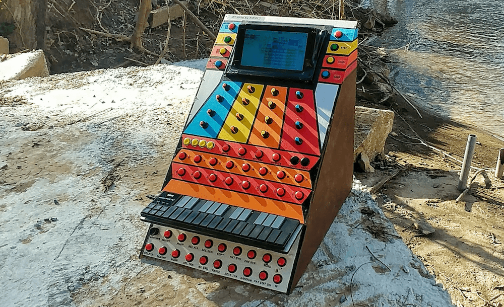 The ZT2020 is a portable SunVox synth Arduino Blog