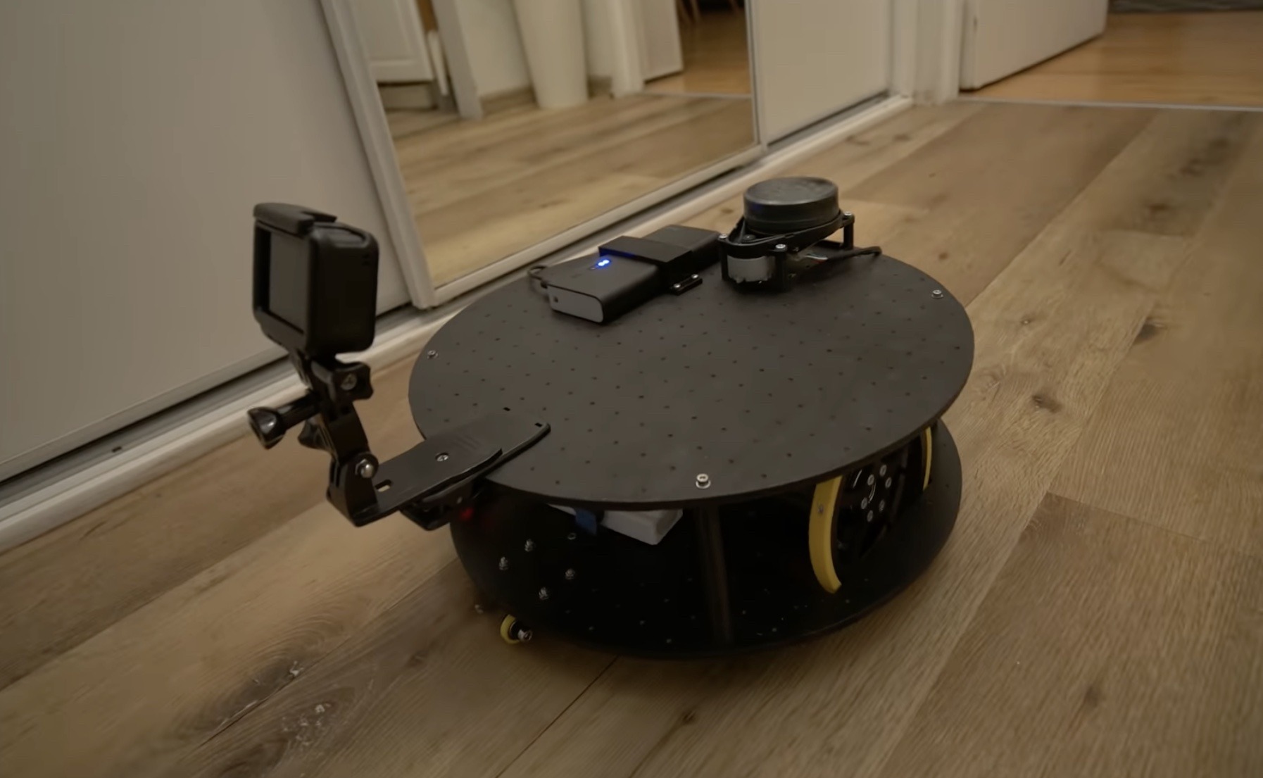See how Nikodem Bartnik integrated LIDAR room mapping into his DIY robotics platform LaptrinhX