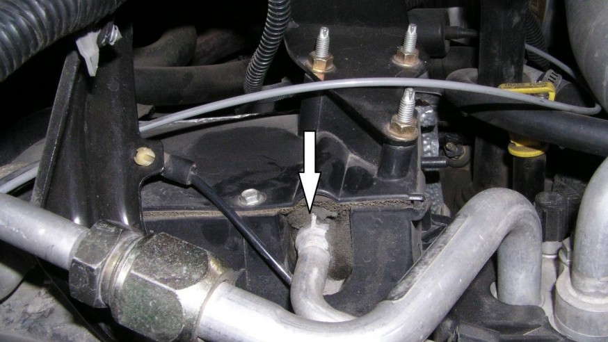 How to Diagnose a Leak inside Your Car AUTOINTHEBOX