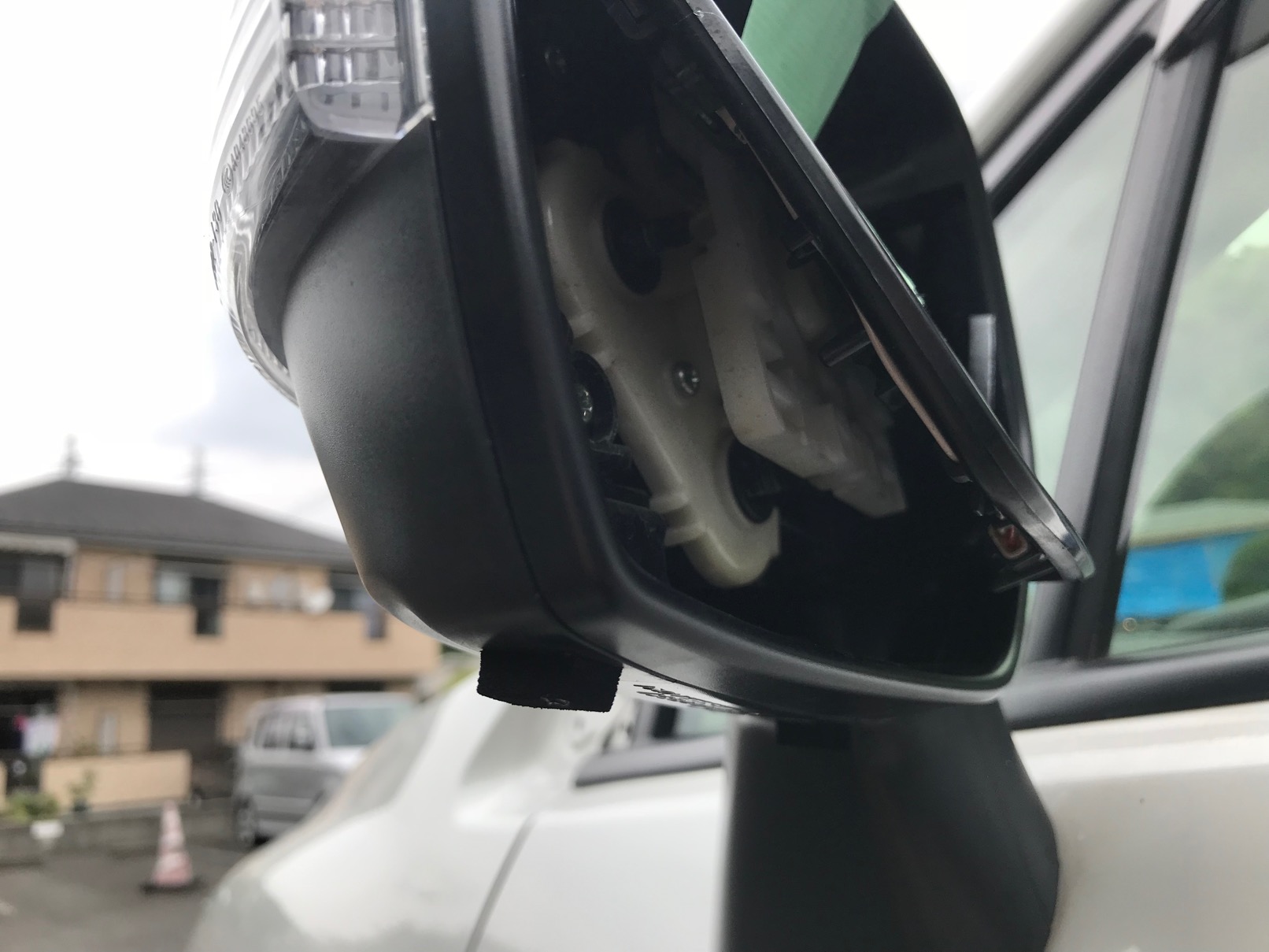 Xvハイブリッドのドアミラーをアルミテープで静音化 しま りん Blog Ayurina