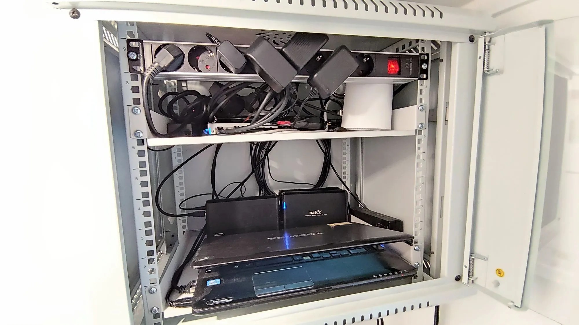 Put That Unused Laptop to Work Transform it into a Home Server!