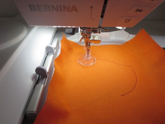 BabyStrampler mit BERNINA DesignWorks Kollektion 21022DW Zippy