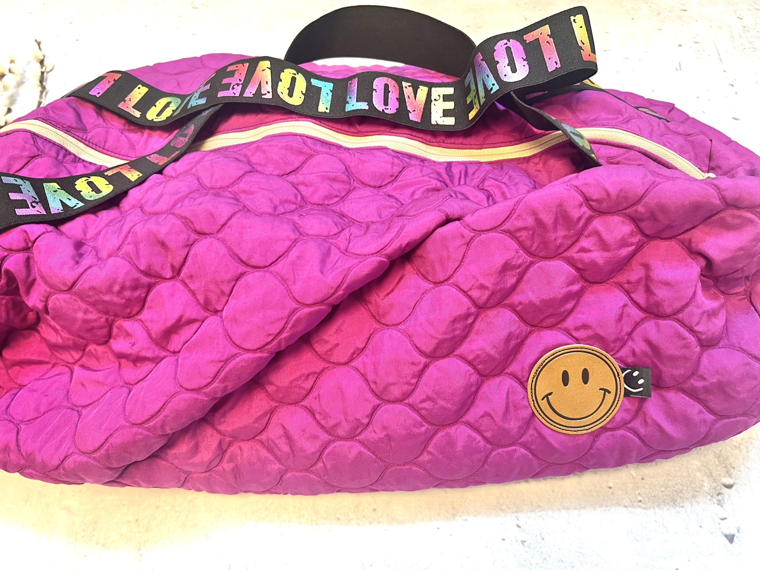 Free Pattern and Tutorial for a 'Weekender' Bag