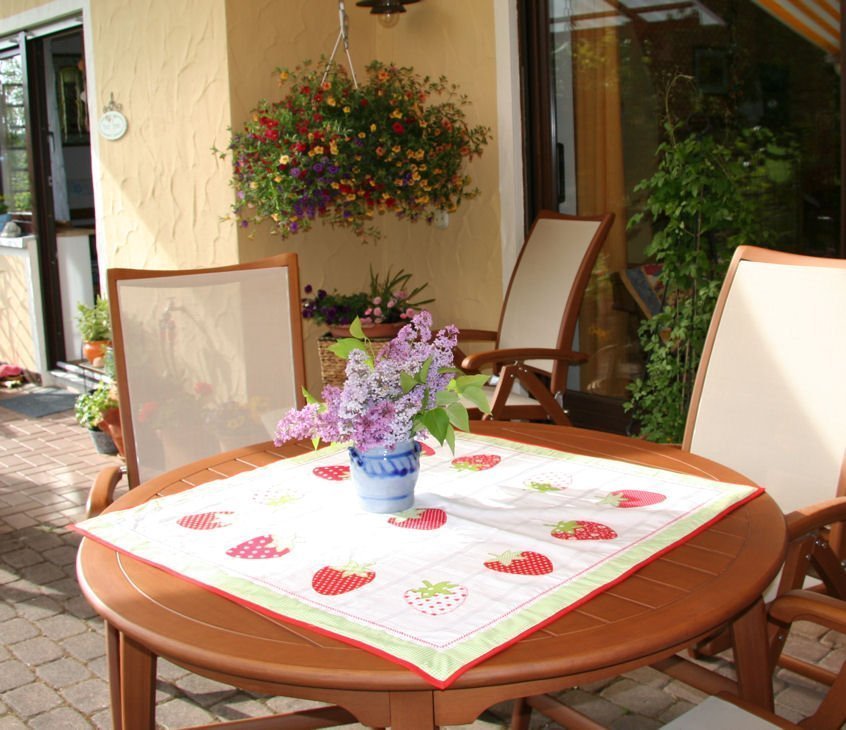 SommerTischdecke mit Applikationen » BERNINA Blog