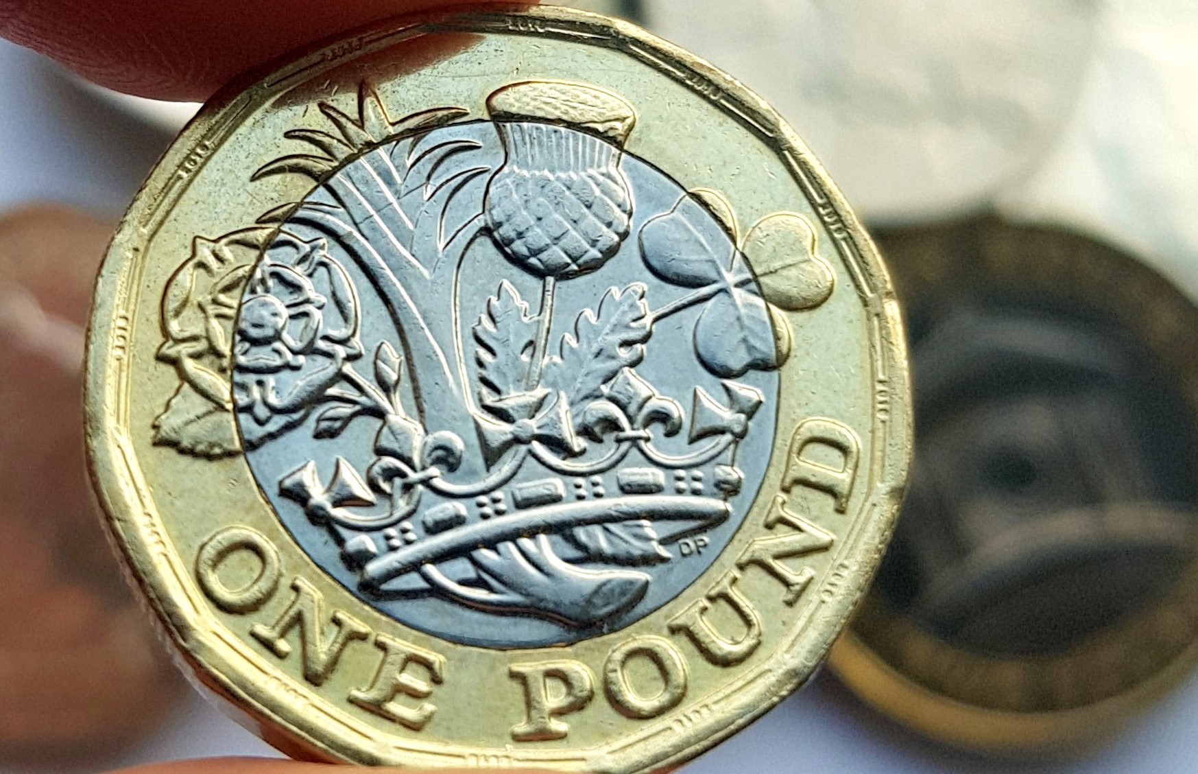 One Pound Archives Change Checker