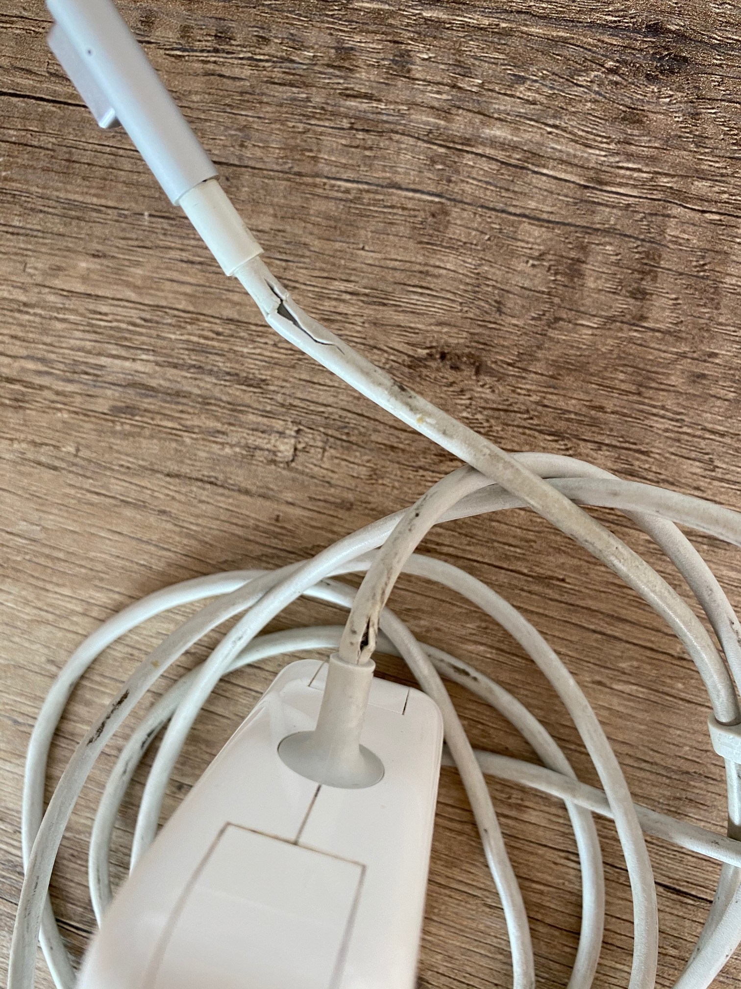 MacBook Pro Late 2011 new charger Coding with Titans
