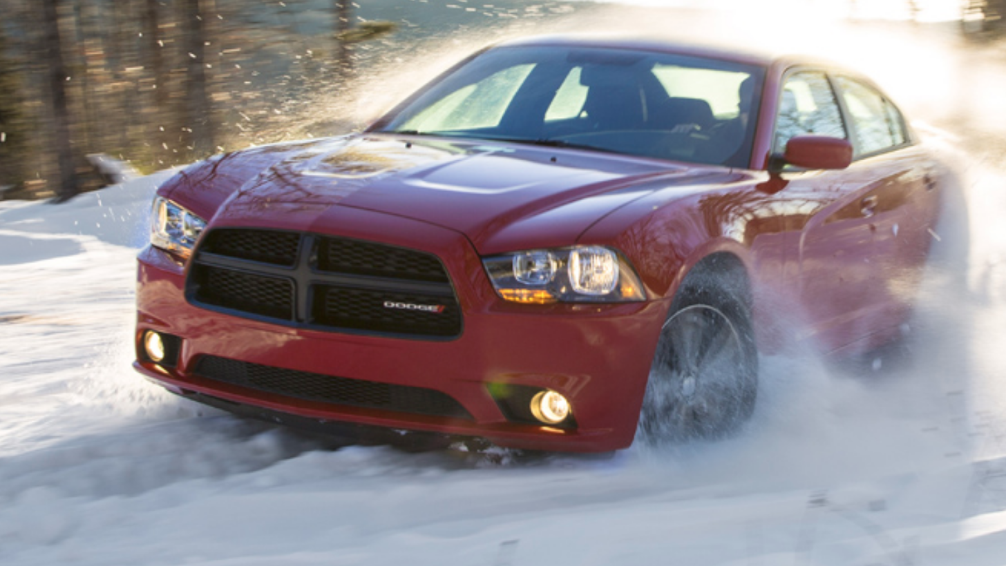 Chrysler Shows Off AWD Capabilities of Chrysler 300, Dodge Charger