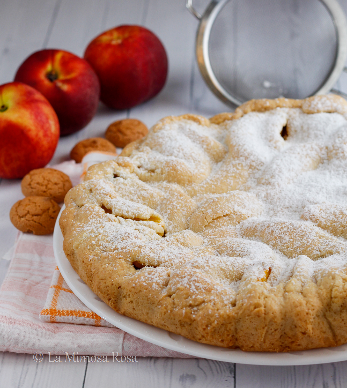 Crostata Con Pesche E Amaretti Con Marmellata Di Pesche