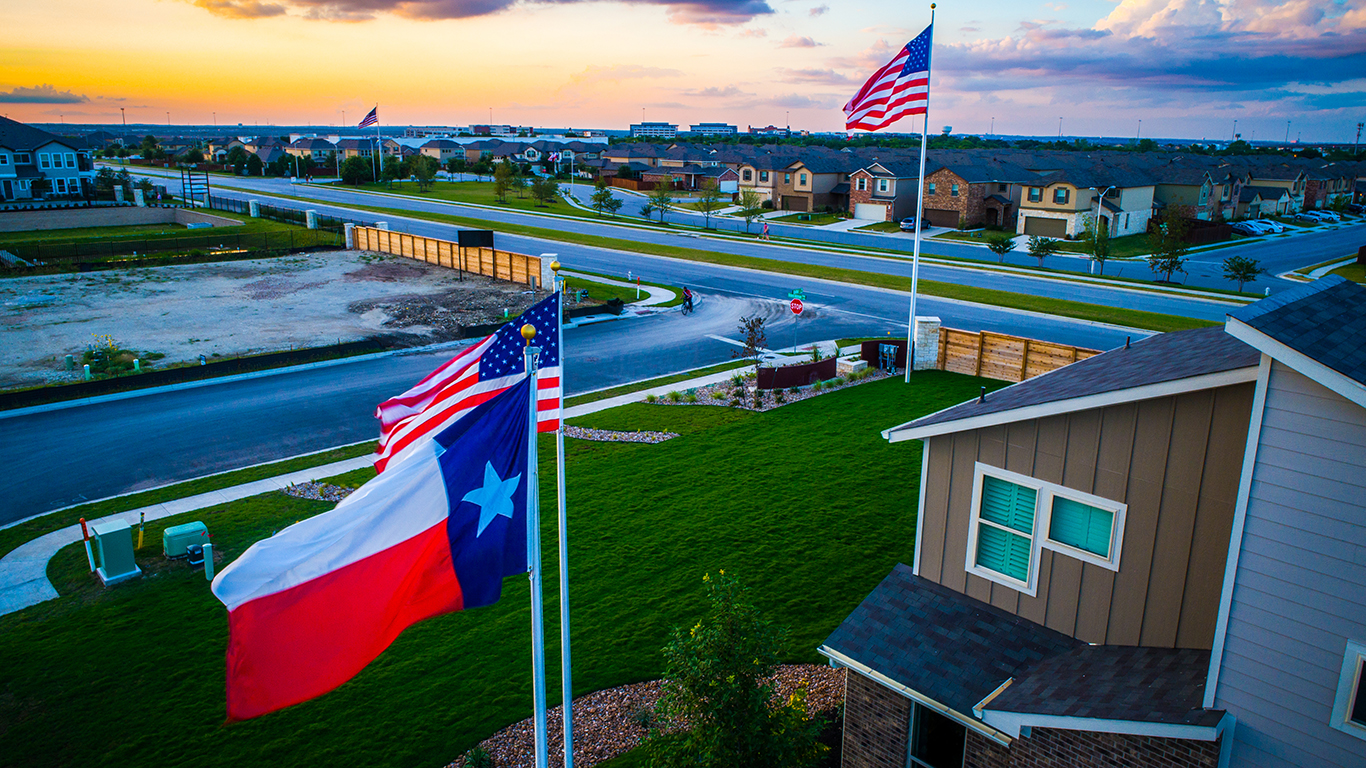 5 Ways to Use Accent Furniture in Your New Texas Home CORT