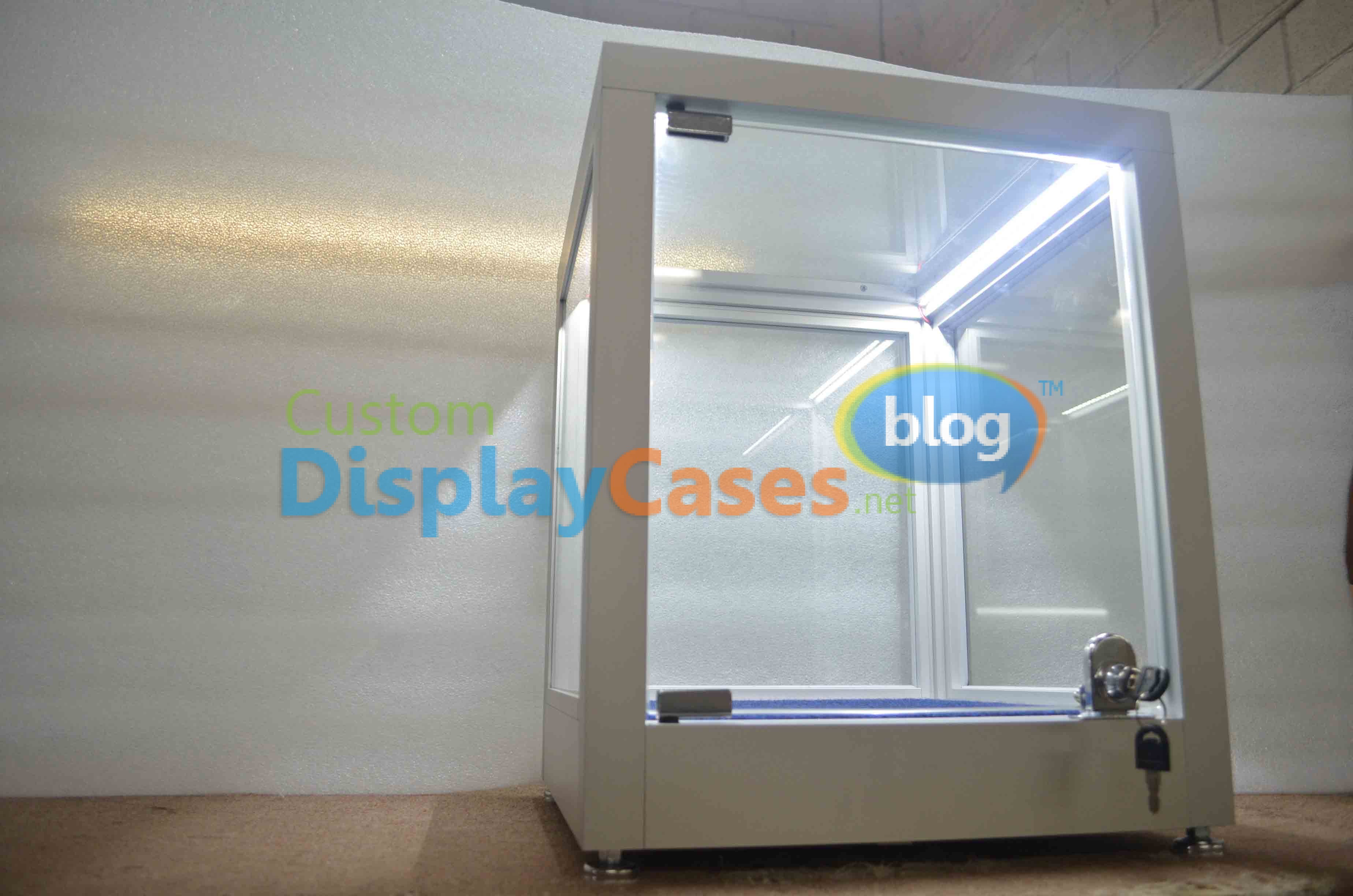 Counter Top Display Showcase 143 Custom Display Cases BLOG