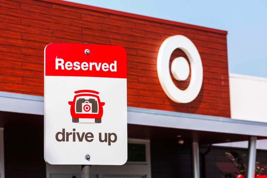 How to Successfully Implement Curbside Pickup Solutions