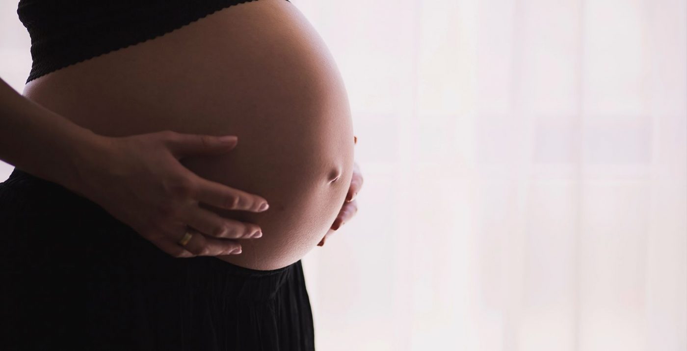 Is it safe to wear perfume while pregnant? Dossier Blog