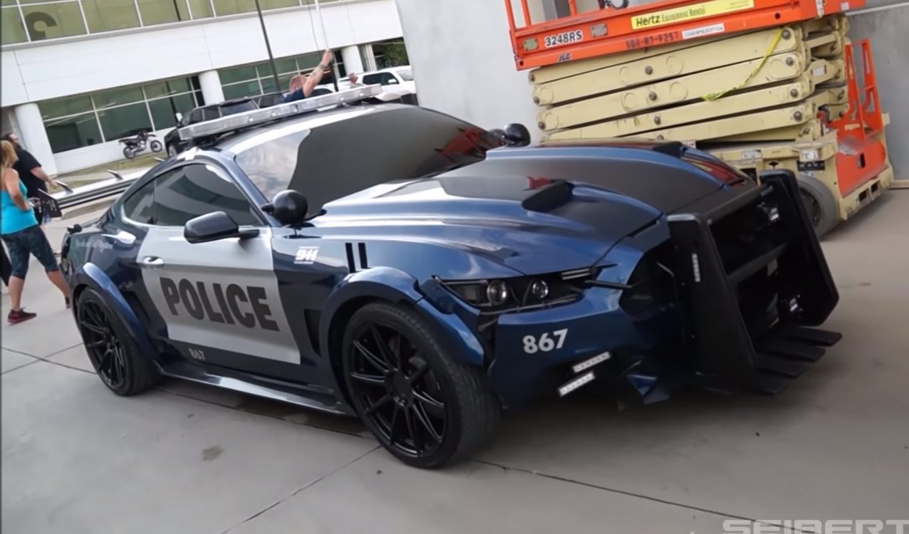 Best Look Yet at the Cars of Transformers 5