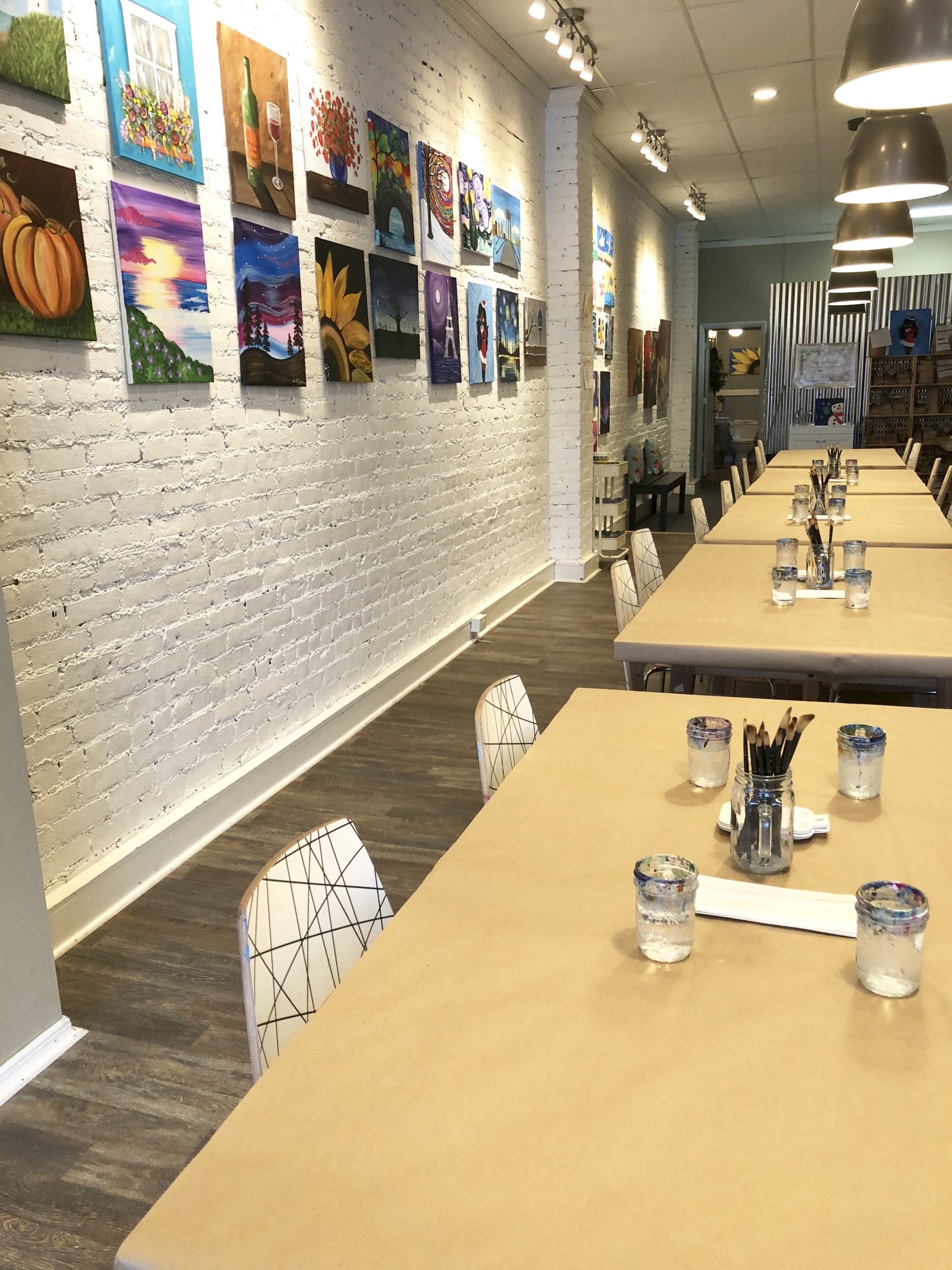 Happily Wander Upon Little Art Studio Effortless Style Blog