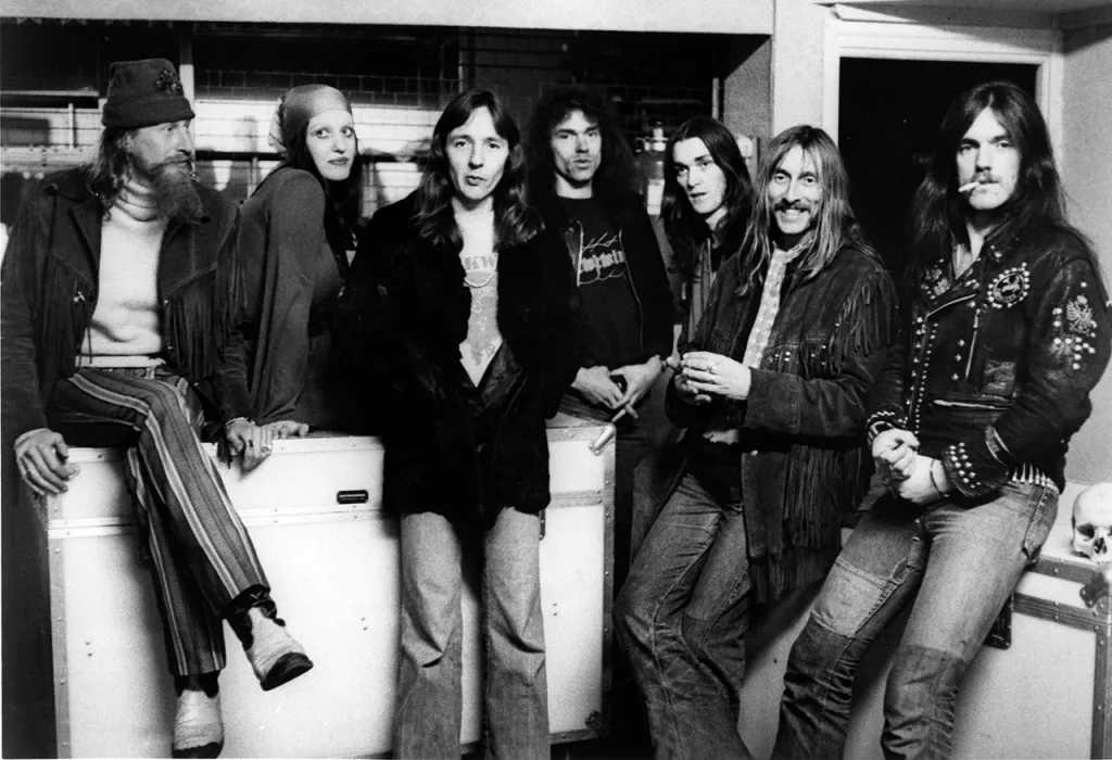 New Hawkwind book to be published in October Record Collecting Vinyl