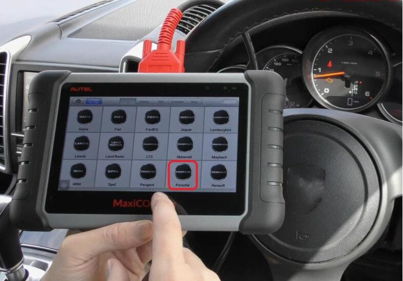 Comment utiliser AUTEL MK808 Reset pour Porsche Cayenne Check Engine