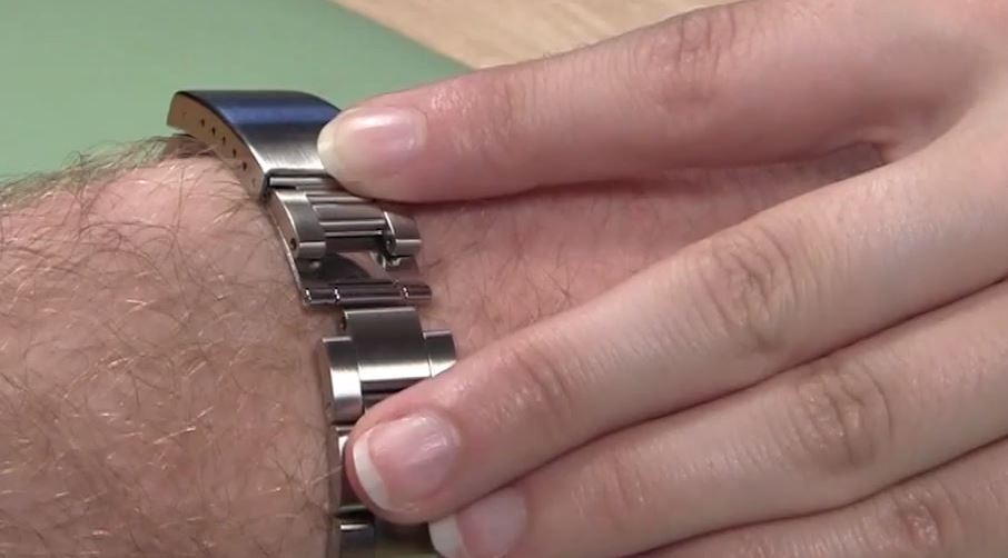 How to Remove a Watch Band Screw Link Esslinger Watchmaker Supplies Blog