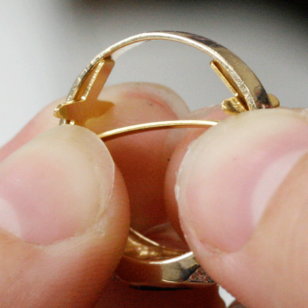How to Size a Ring using a School Ring Guard Esslinger Watchmaker
