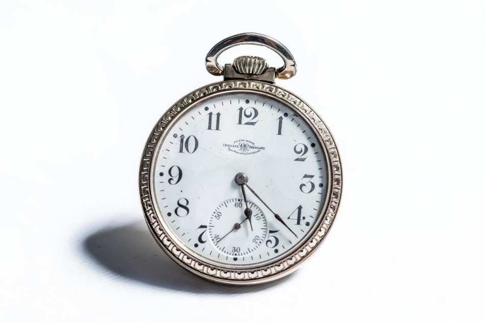 Famous Watches that Made Historic Firsts in Exploration Esslinger
