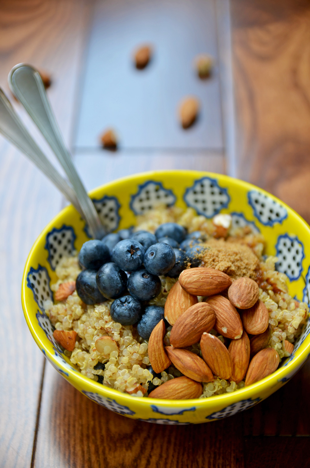 Blueberry & Flax Breakfast Quinoa Fablunch