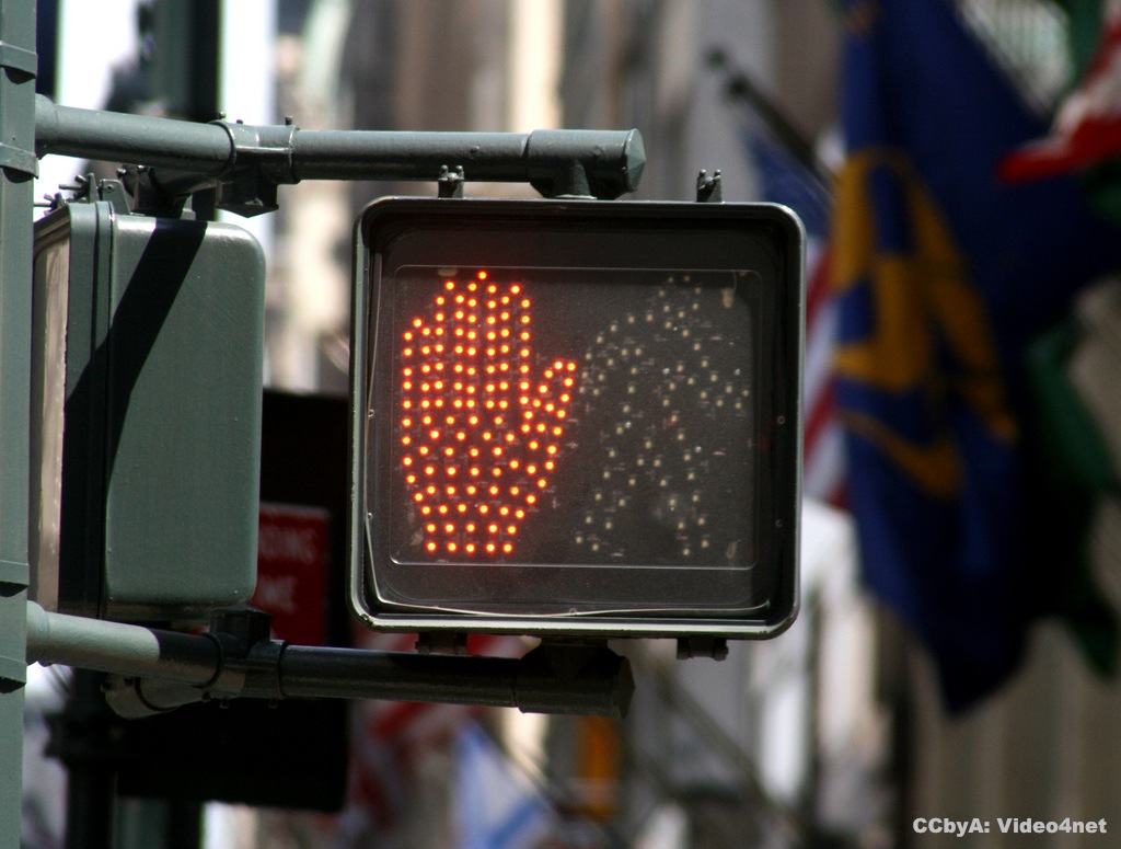 New York Stop Light Stephen Foskett, Pack Rat