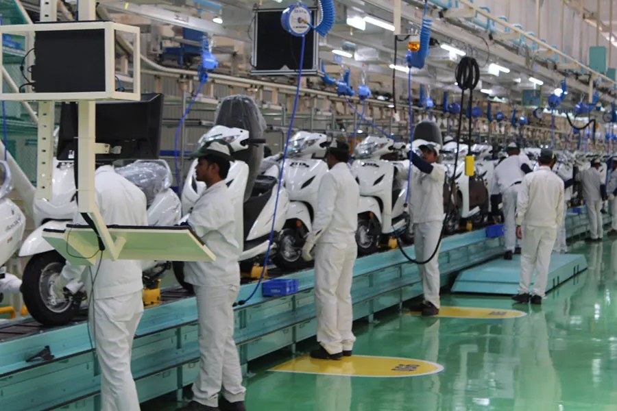 Honda 2Wheelers opens 4th assembly line at its Karnataka
