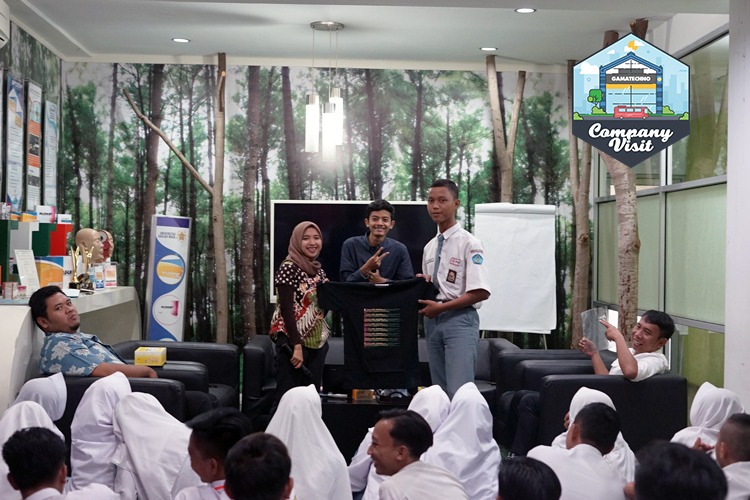 SMK PGRI 1 Palimanan, Cirebon Jurusan TKJ Kunjungi Gamatechno Blog Gamatechno