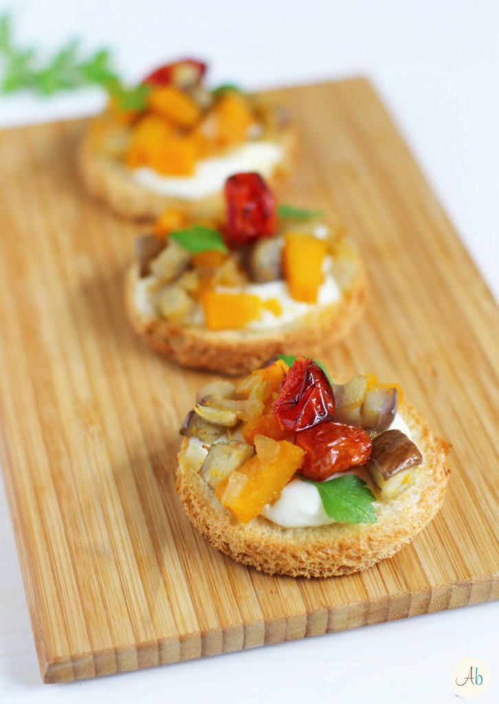 Crostini con Caponata Autunnale Aryblue