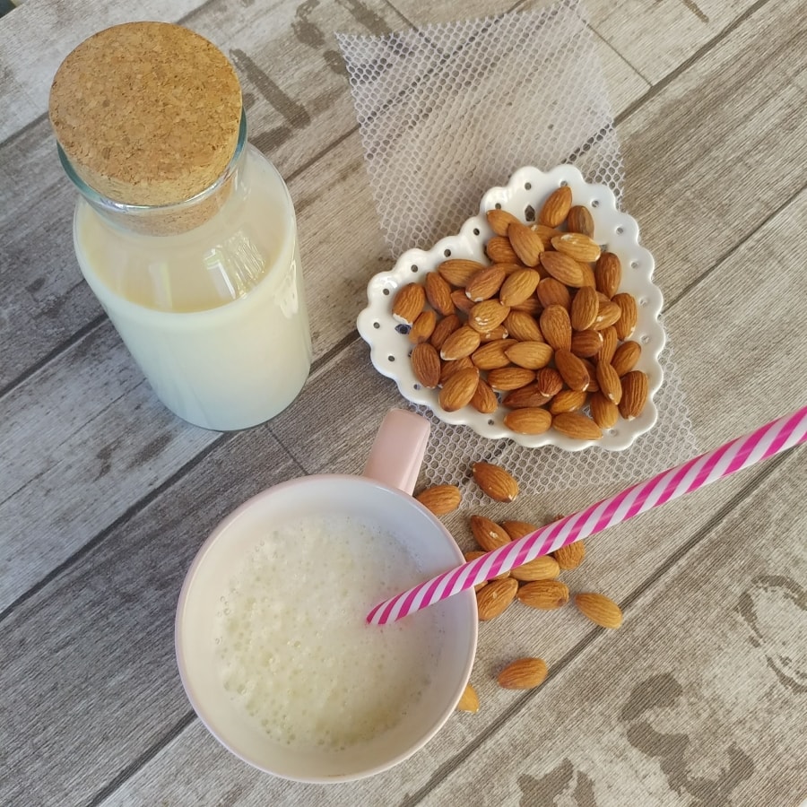 LATTE DI MANDORLA FATTO IN CASA Cucina con Cinzia