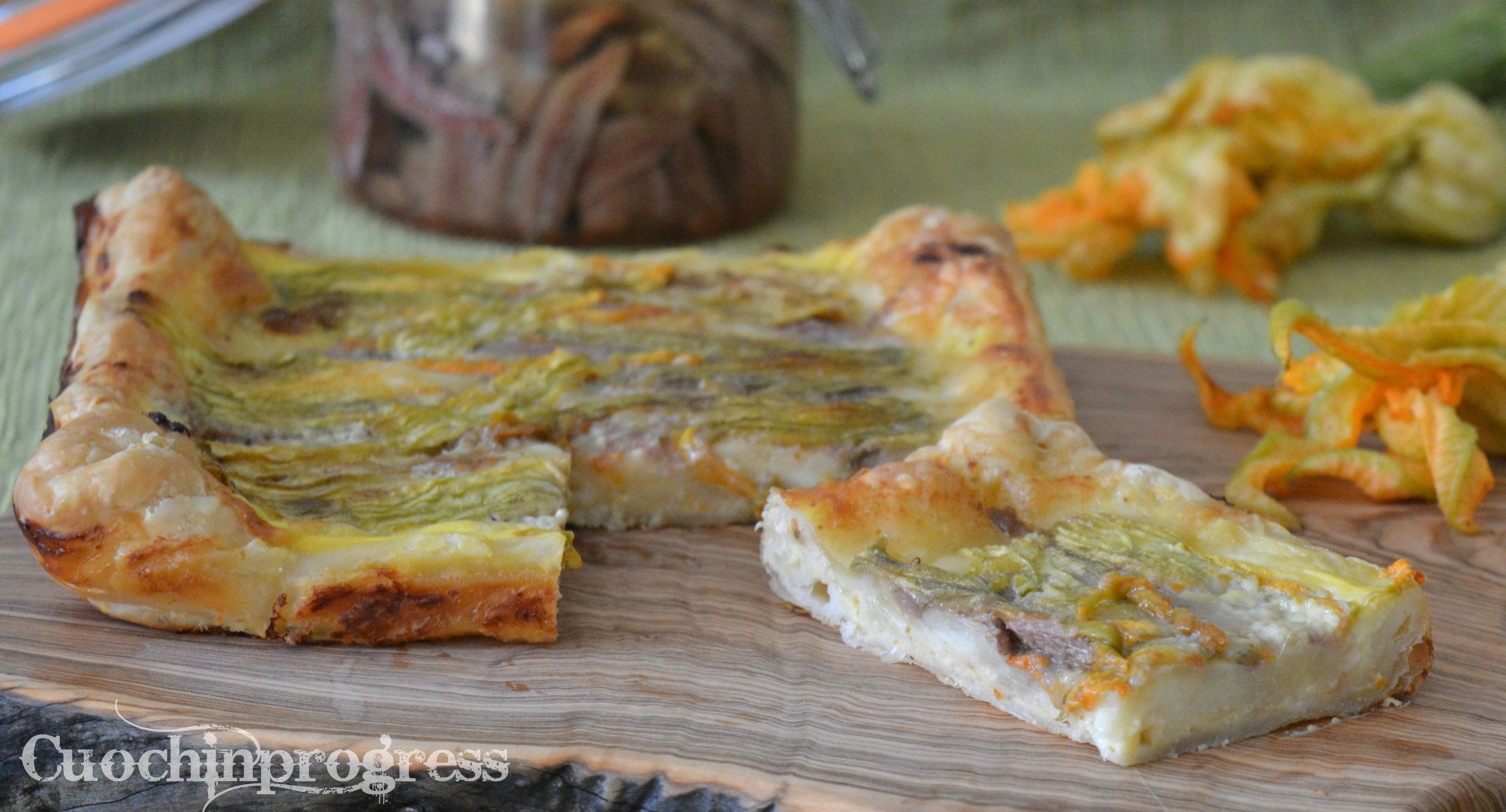 Quiche fiori di zucca mozzarella e alici. Veloce e buonissima