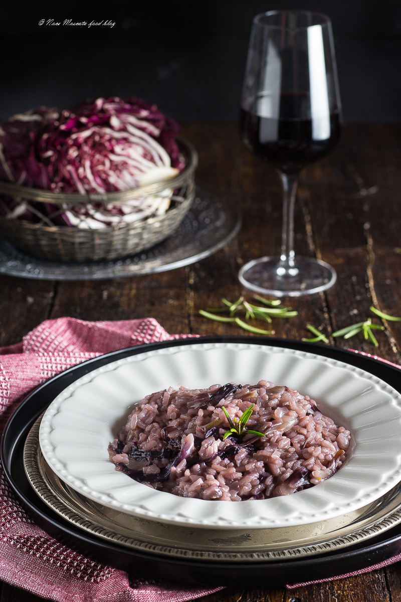 Risotto al radicchio e vino rosso, elegante e raffinato
