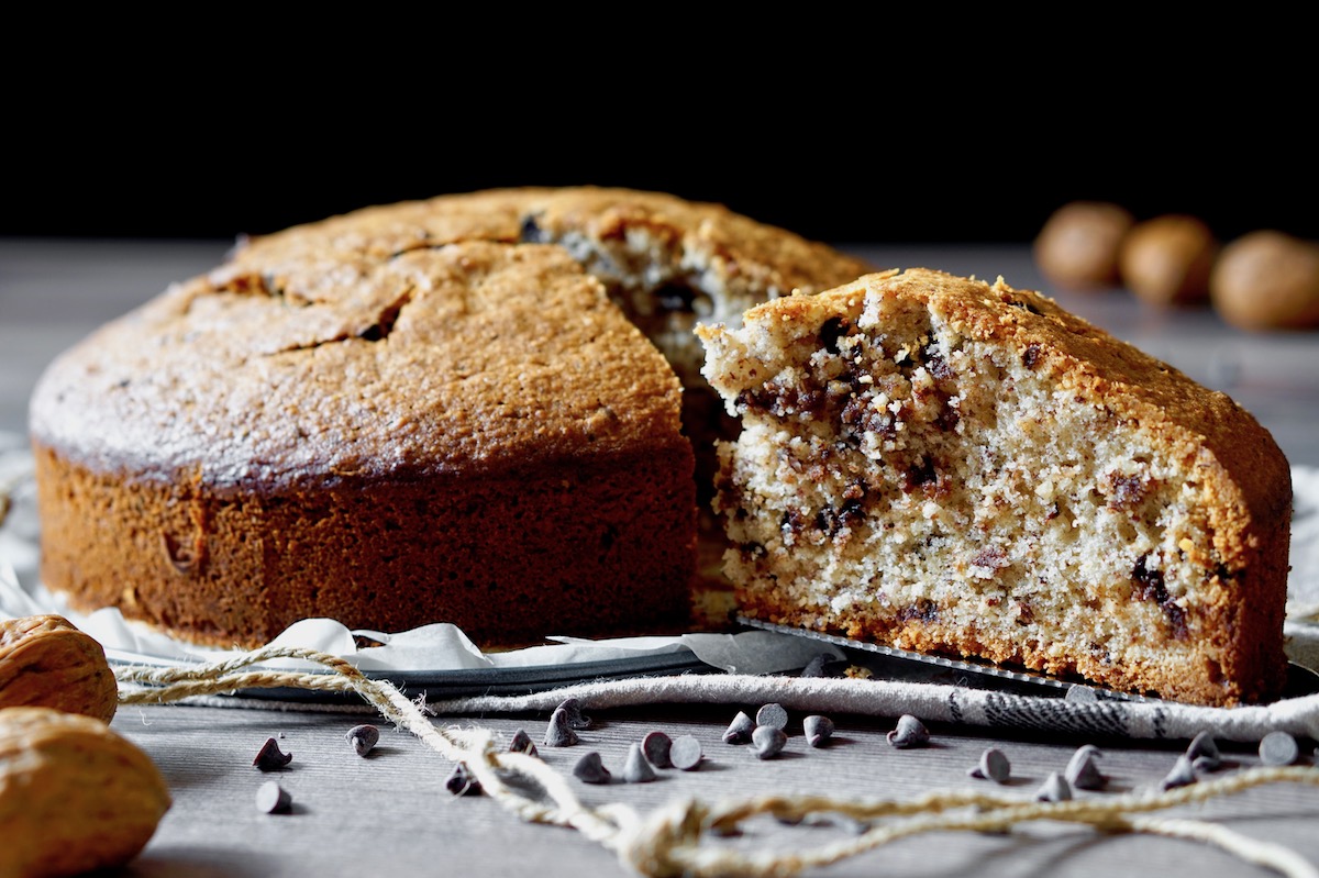 Torta Soffice alle Noci e Gocce di Cioccolato Dolci Ricette di Pietro