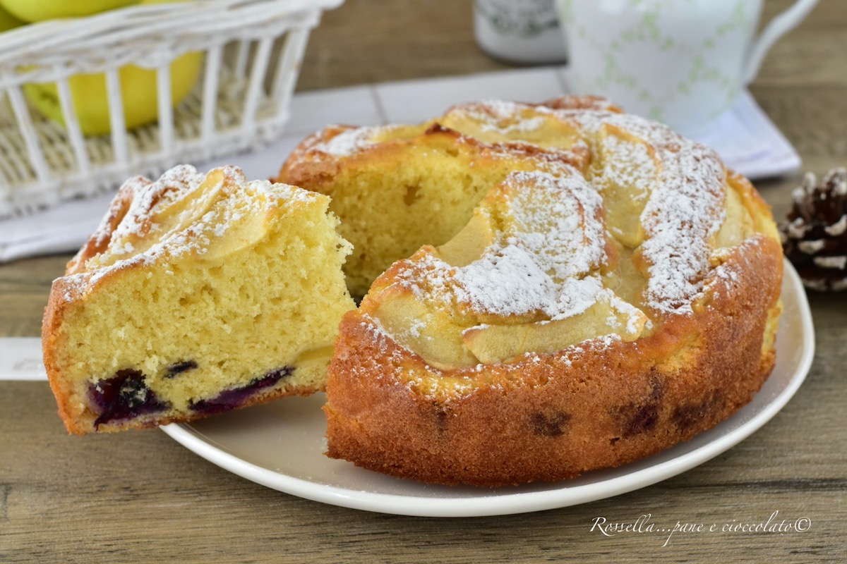 TORTA di MELE e Mirtilli allo Yogurt DOLCE Soffice