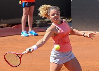Chicago Open: Paolini Vs Cornet.